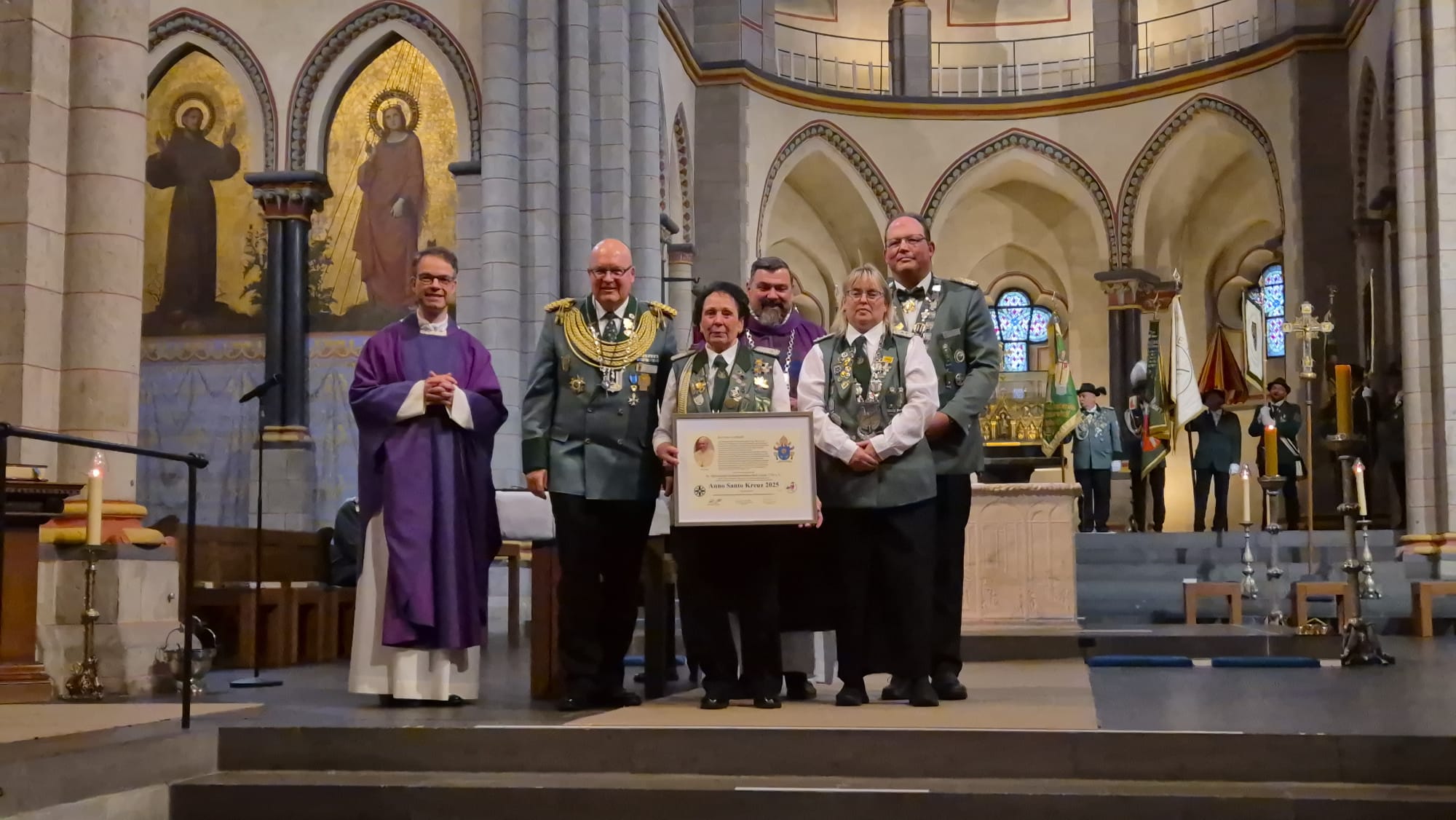 Anno Santo Kreuz für den Verein 3 Anno Santo Kreuz für den Verein