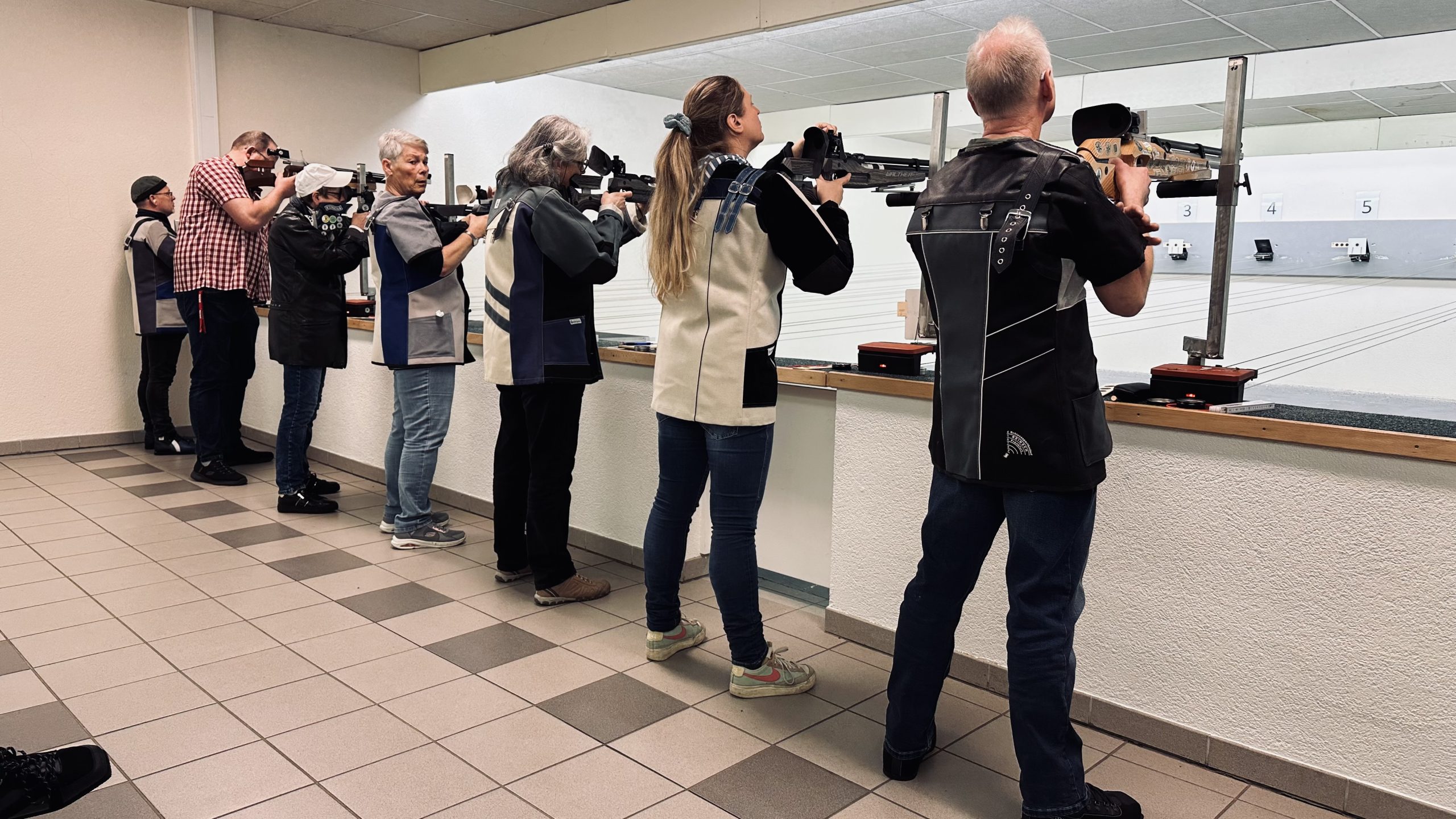 Liblarer Schützen in Reih und Glied Liblarer Schützen in Reih und Glied