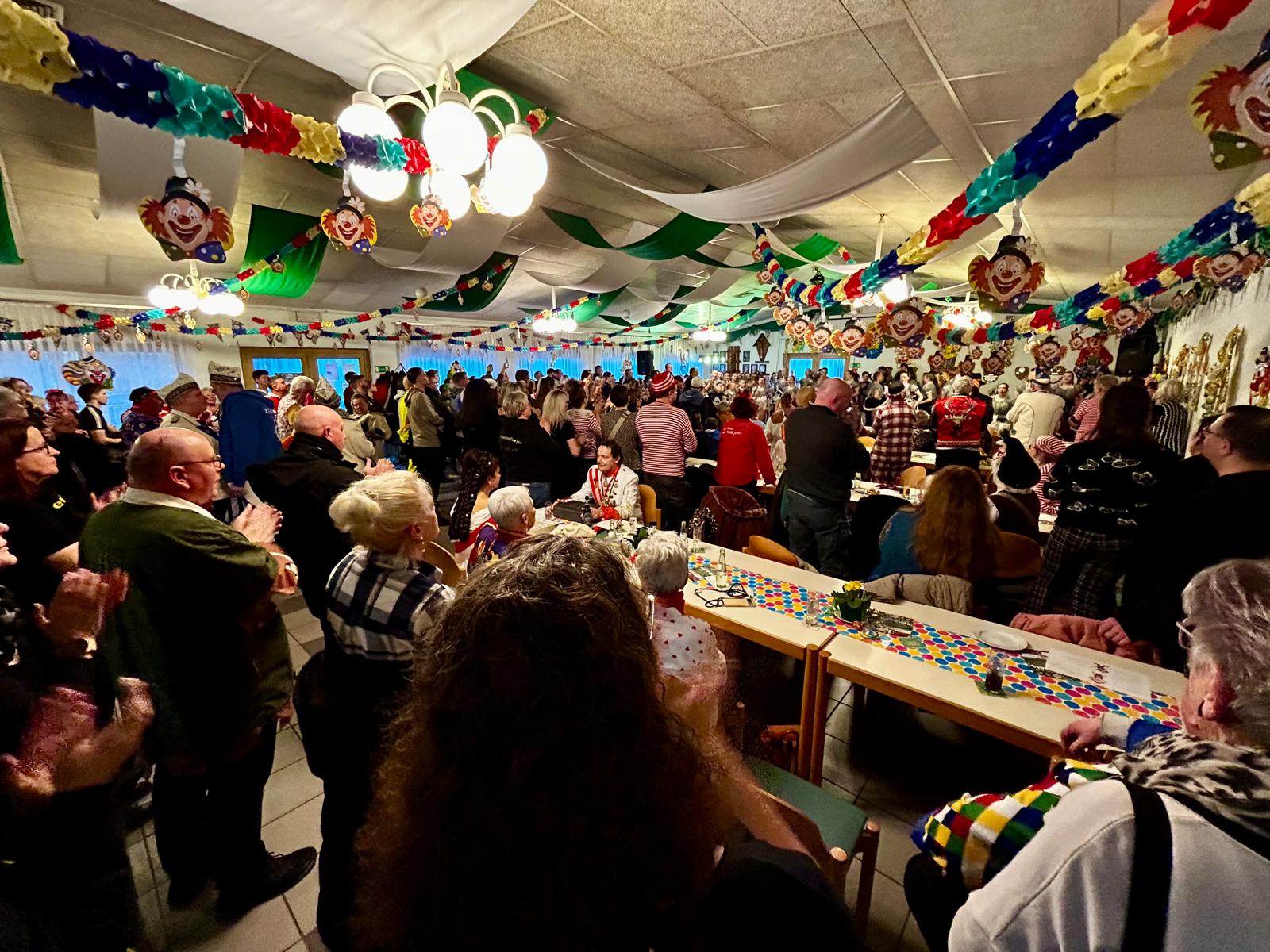 Veilchendienstag 2025 - Karnevalsabschluss (10) Veilchendienstag 2025 - Karnevalsabschluss